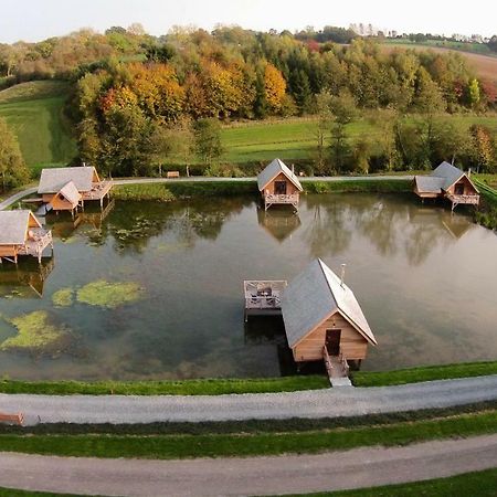 Aqualodge Hotel Insolite Ermeton-sur-Biert Dış mekan fotoğraf