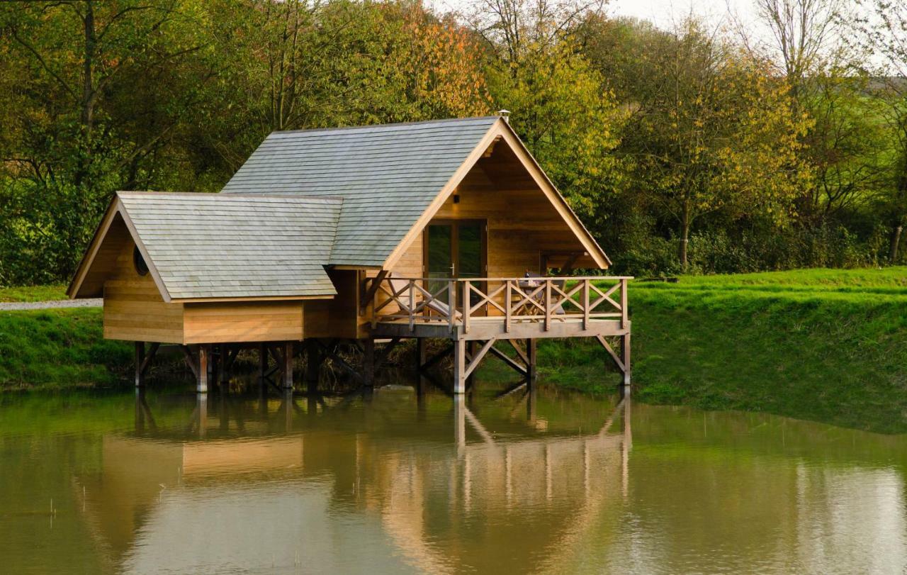 Aqualodge Hotel Insolite Ermeton-sur-Biert Dış mekan fotoğraf
