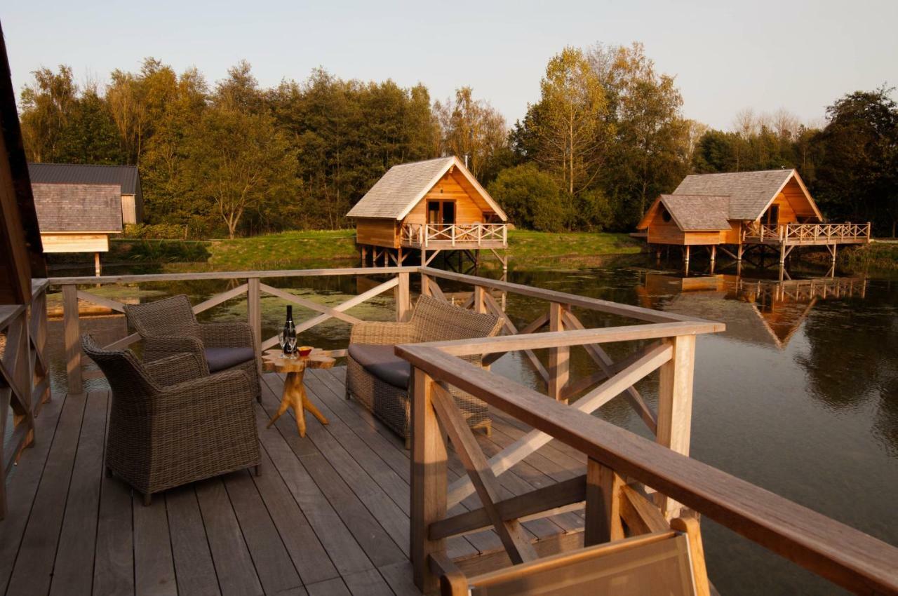 Aqualodge Hotel Insolite Ermeton-sur-Biert Dış mekan fotoğraf