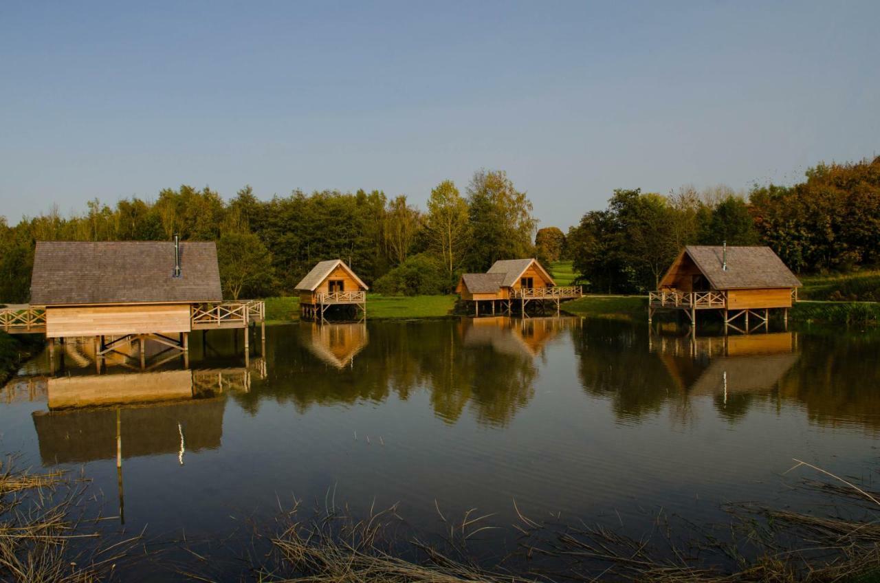 Aqualodge Hotel Insolite Ermeton-sur-Biert Dış mekan fotoğraf