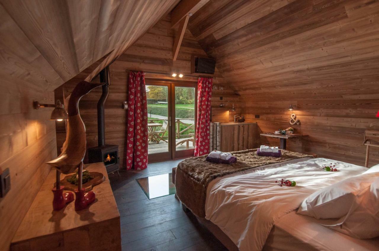 Aqualodge Hotel Insolite Ermeton-sur-Biert Dış mekan fotoğraf