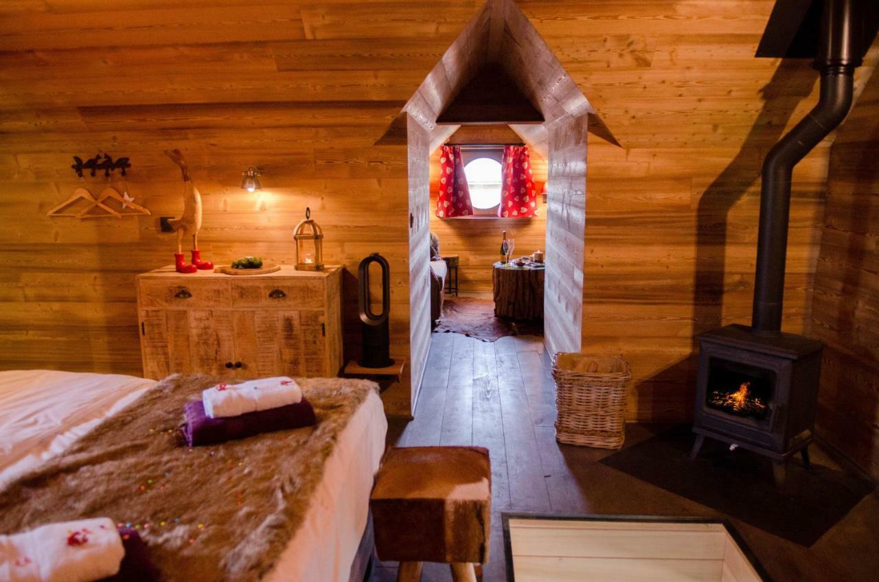 Aqualodge Hotel Insolite Ermeton-sur-Biert Dış mekan fotoğraf