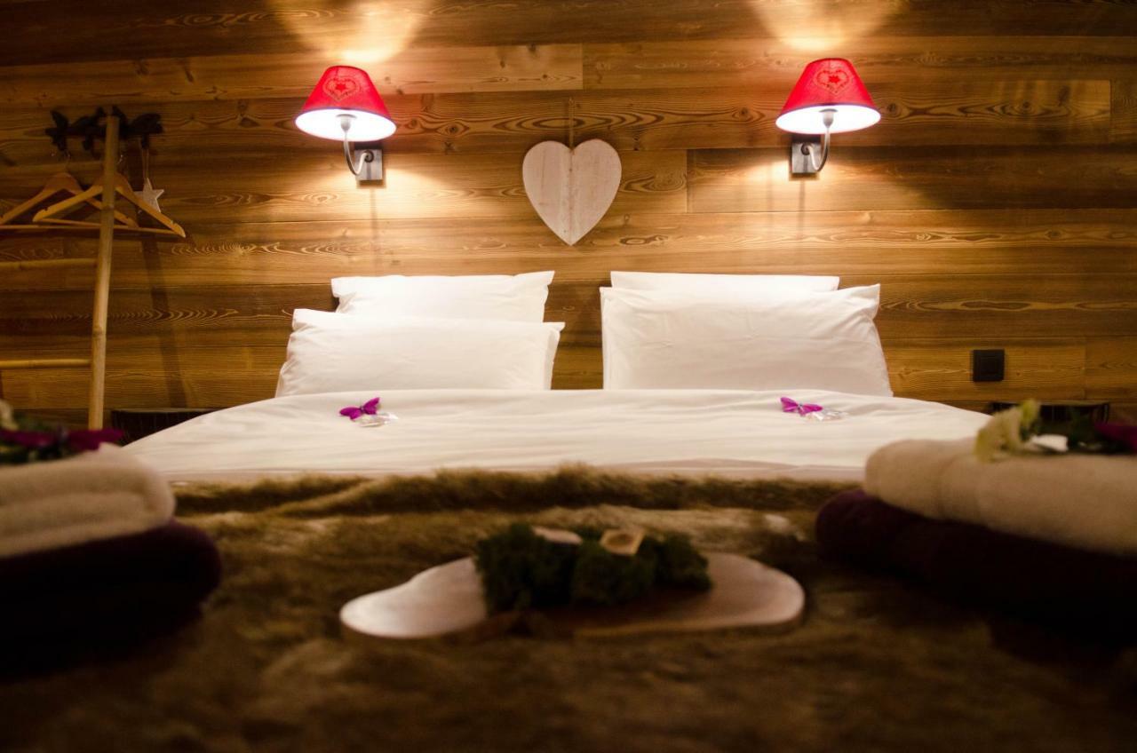 Aqualodge Hotel Insolite Ermeton-sur-Biert Dış mekan fotoğraf