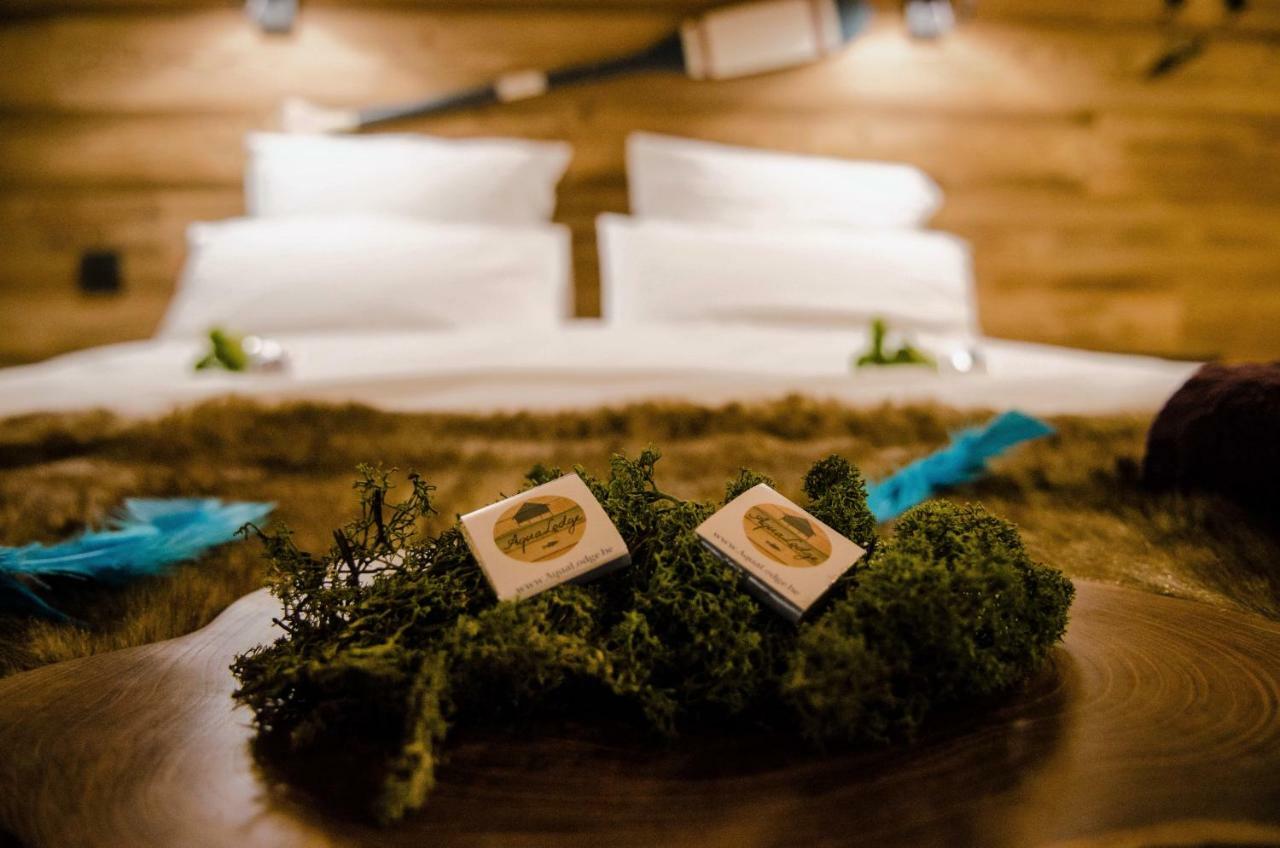 Aqualodge Hotel Insolite Ermeton-sur-Biert Dış mekan fotoğraf