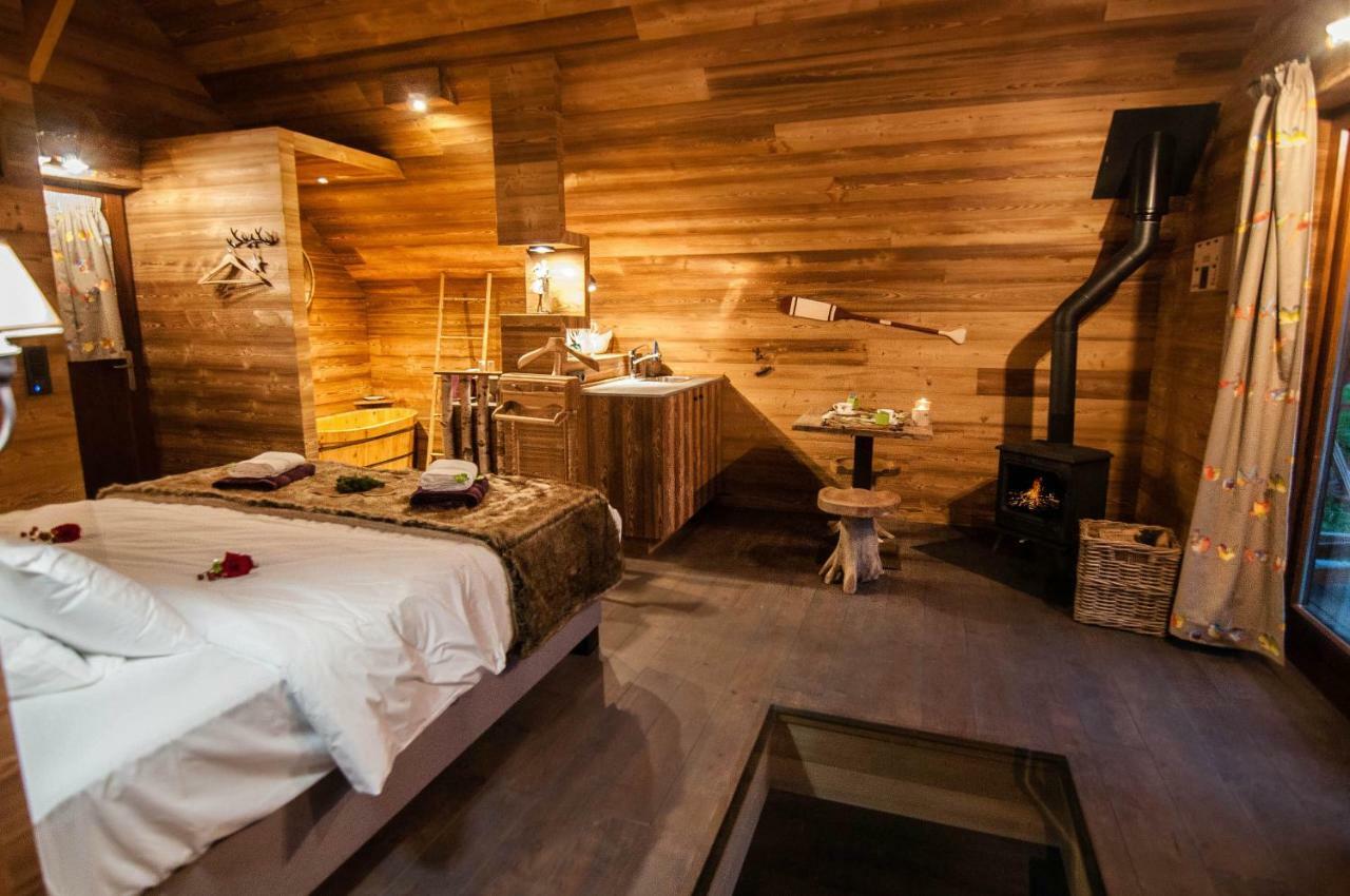 Aqualodge Hotel Insolite Ermeton-sur-Biert Dış mekan fotoğraf