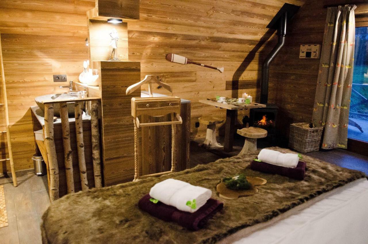 Aqualodge Hotel Insolite Ermeton-sur-Biert Dış mekan fotoğraf